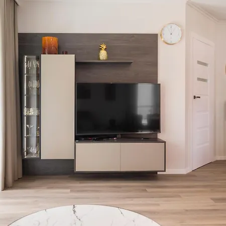 And Spa, Myweek Apartman