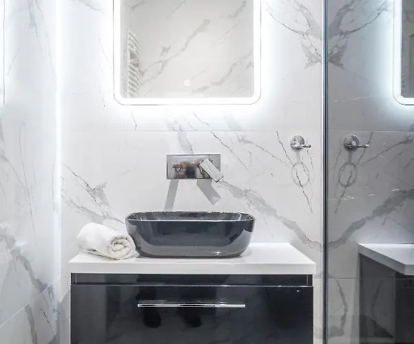 And Spa, Myweek Apartment *