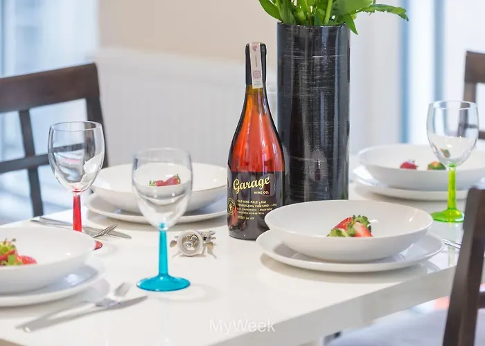 And Spa, Myweek Apartment